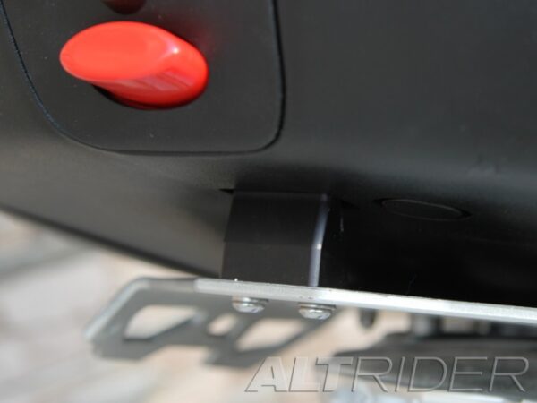 installed givi monokey top case mounting kit for altrider luggage rack 8