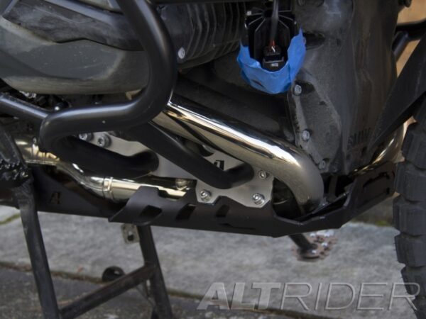 installed altrider crash bar and skid plate system for the bmw r 1250 gs 131