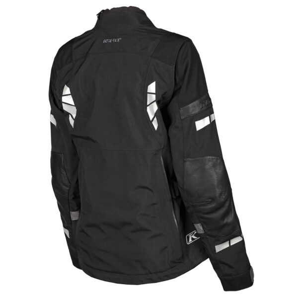 3943 000 Black 02