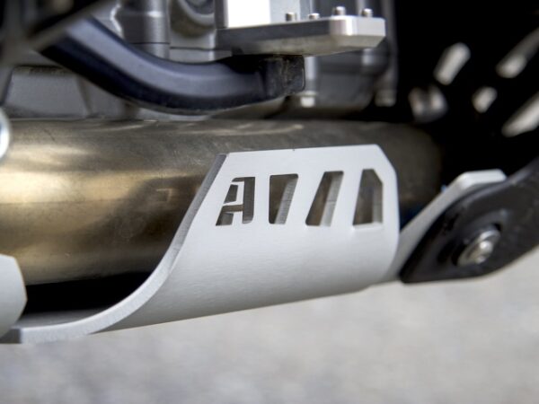 installed-altrider-skid-plate-for-the-ktm-790-adventure-r-6
