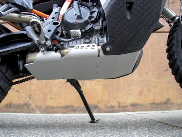 installed-altrider-skid-plate-for-the-ktm-790-adventure-r-9