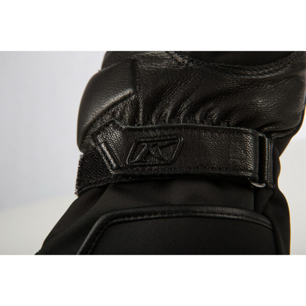 3506 000 Black 09