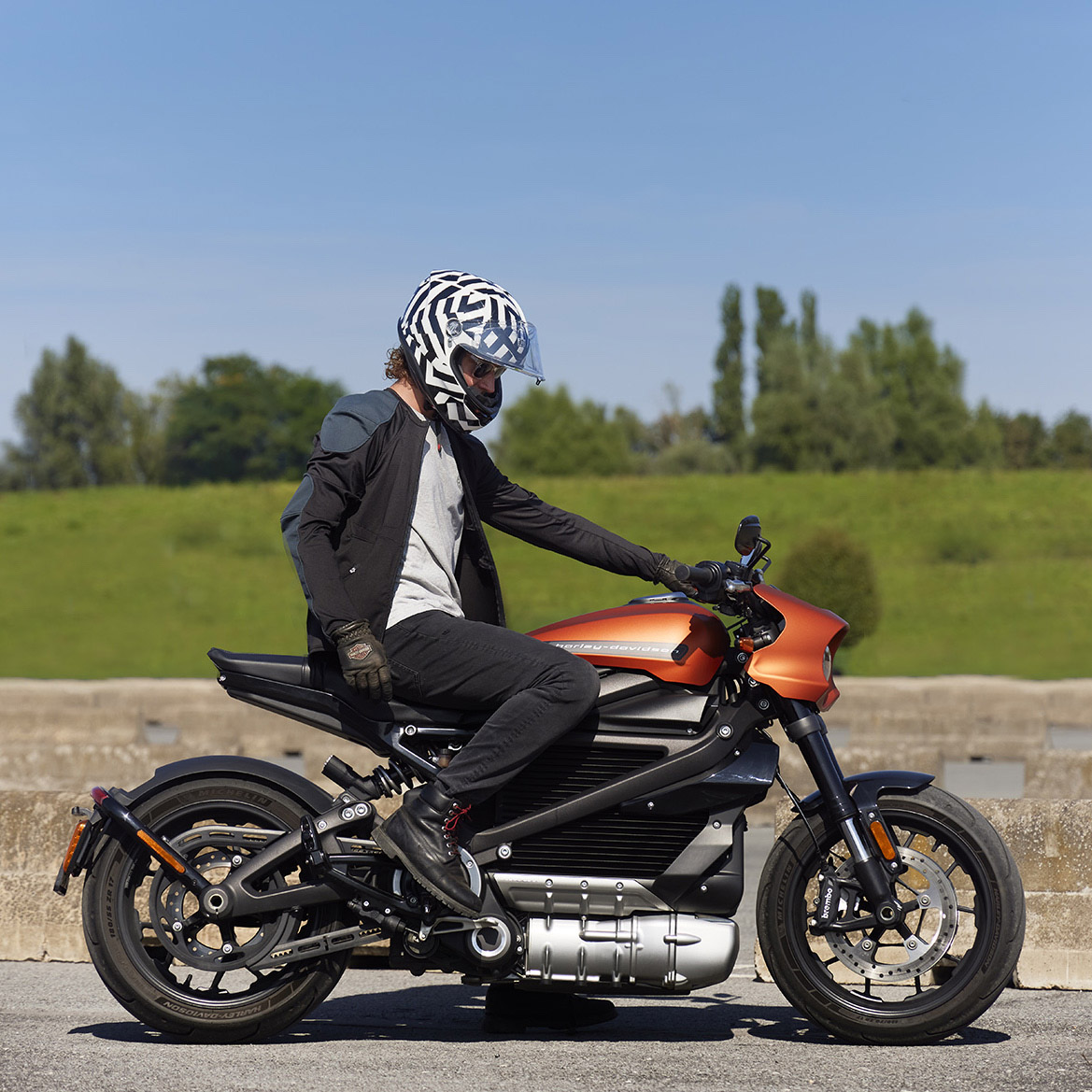 Bowtex Kevlar Motorcycle Underlayer - A Hidden Layer of Protection